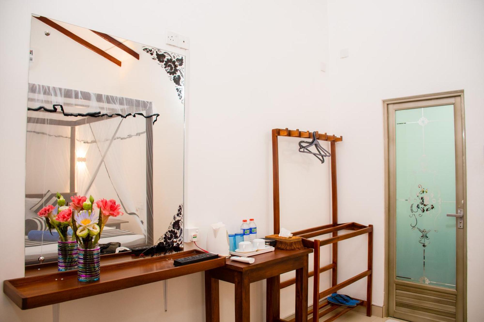 Nice View Lodge Sigiriya Room photo